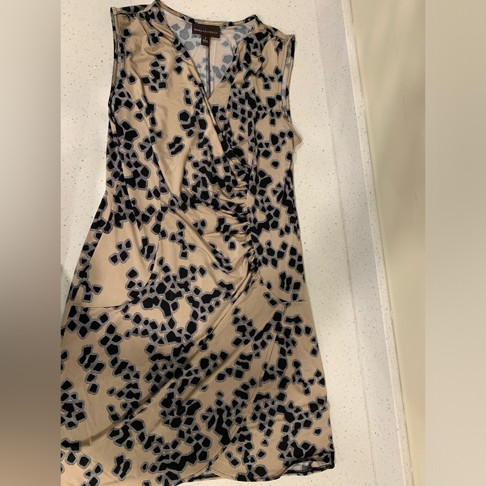 Large Dana Buchman dress